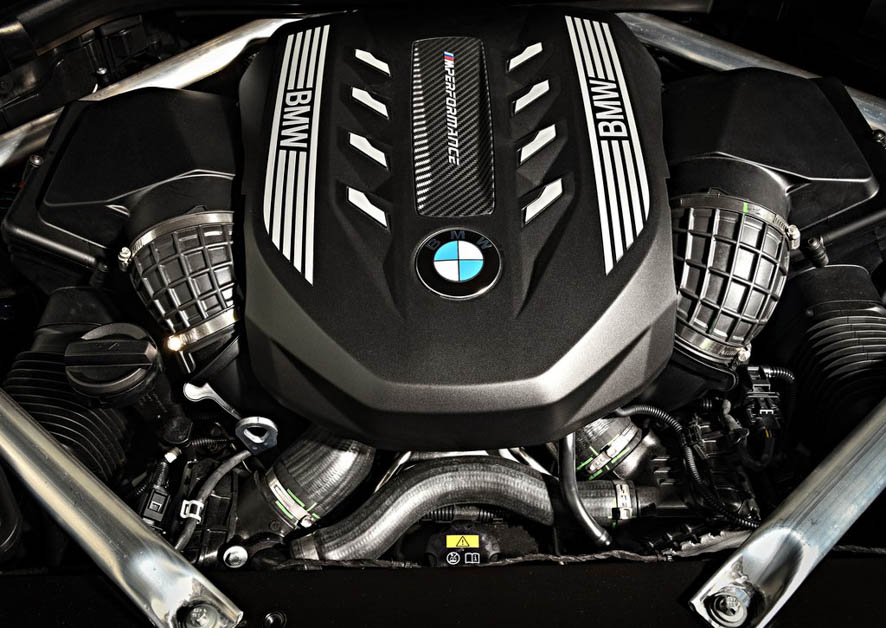 BMW X8