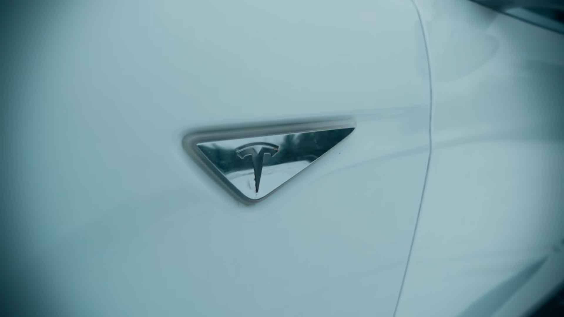 Tesla Model S Blow Up