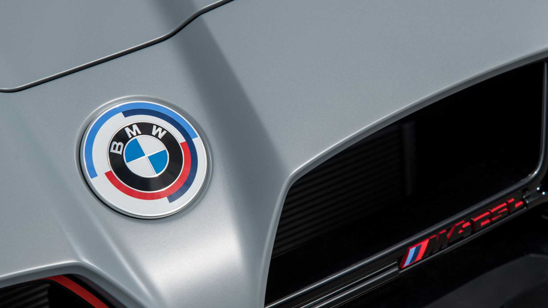 2023 BMW M4 CSL 