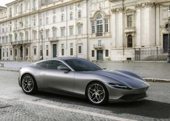 Ferrari Roma 炫酷登场，百公里加速3.4秒，最高时速320KM/H