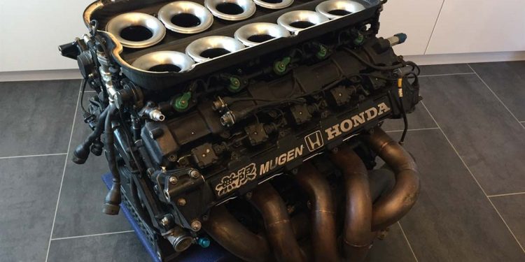 F1 专业 V10 赛车引擎要出售,700Hp 卖你5万马币