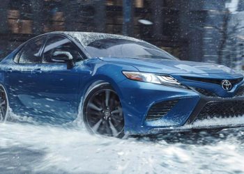 2020 Toyota Camry 亮相，备有智慧全轮驱动系统