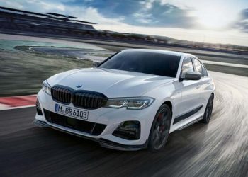 入门版的 BMW 3 Series 确定即将登场，搭载2.0L 涡轮增压引擎！