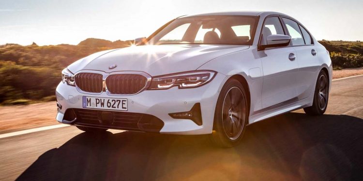 入门3系列登场!BMW 320i Sport 正式登陆我国市场,售价 RM 243,800
