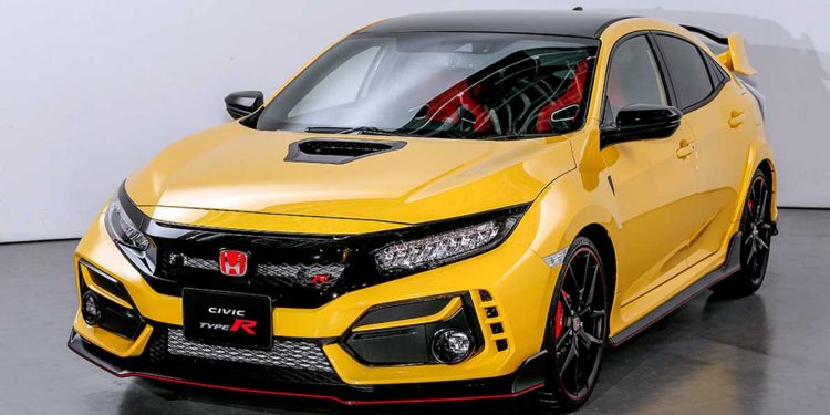 2021 Honda Civic Type R FK8 限量版登场，减轻车重，搭配全新轮胎，准备夺回纽柏林最速前驱车称号！