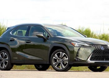Lexus UX 正式公开预定，售价 RM243,888 起跳