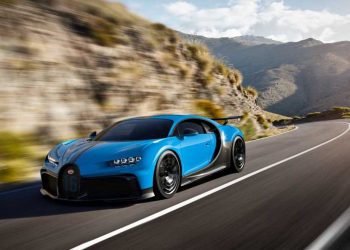 Bugatti Chiron Pur Sport 登场，最大马力1500Hp！