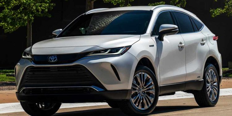 最快今年来到我国？2021 Toyota Harrier 即将进军新加坡，颜值超高，黑科技满满的豪华 SUV 你喜欢吗？