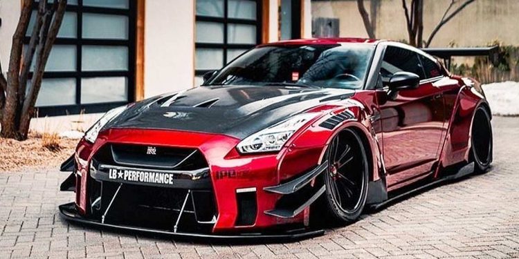 Nissan GT-R R35 月薪多少才可以入手?而养这辆 545Hp+628Nm 的“东瀛战神”需要多少钱?