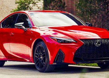 2021 Lexus IS，一款实力可辗压 BMW 与 Mercedes-Benz 的日系豪华性能轿车！