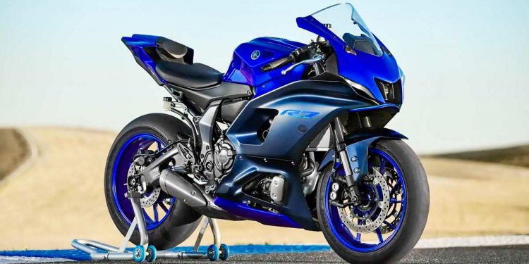 2021 Yamaha YZF-R7 全球首发！马力 73.4PS，配滑动离合器，41mm 全可调倒叉，开价 RM37K！