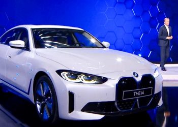 2022 BMW i4 现身我国！530Hp，4秒破百的“电马”即将发布，预售价 RM389K 起？
