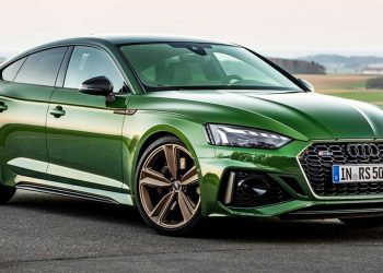 Audi RS5 Sportback，我国最帅，最快，最强的轿跑之一！450Hp+600Nm，3.9秒破百！