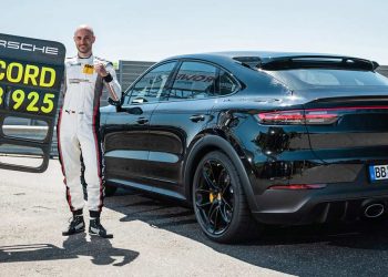 Porsche Cayenne Turbo GT Performance 拿下纽柏林赛道最速 SUV 宝座！圈速 7:38:925！