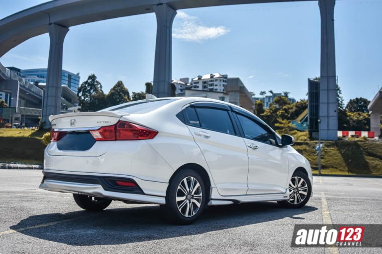Honda City GM6 真实车主访问！小姐姐说要 Type R 不要 Mercedes-Benz！ - AUTO123