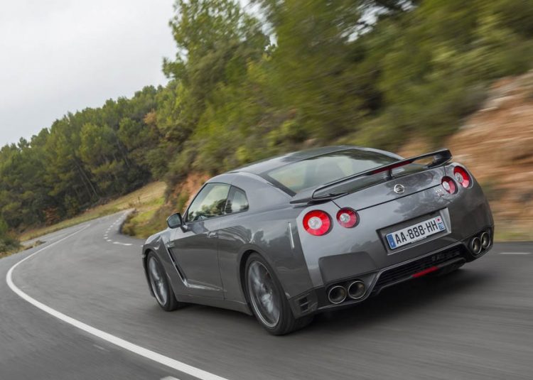 入手 Nissan GT-R R35 需要准备多少钱？而东瀛战神 GT-R R35 养起来到底有多贵？ - AUTO123