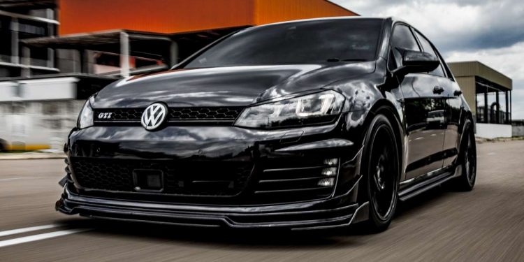 Volkswagen Golf GTI MK7 二手车值得买吗?会不会难养?月薪多少才可以拥有这辆钢炮?我们一起聊聊!