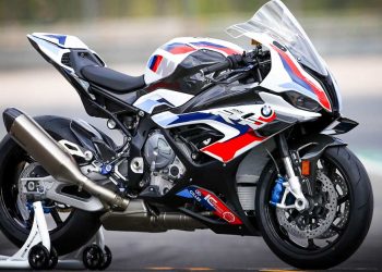 开价 RM249,500！BMW M1000RR 最强 M Power 仿赛重机杀到我国，3.1秒破百，极速306KM/H！