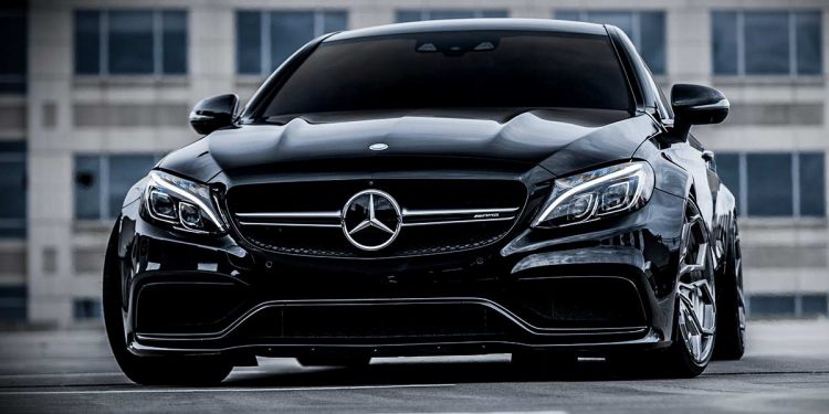 想入手 Mercedes-Benz C-Class？那你月薪至少要 RM12,000 才负担得起！我来告诉你它的养车费用！