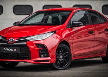 本地改装实战：Toyota Vios GR-Sport！“大黄蜂”Satin Yellow 车色上身，这样的 Vios 帅不帅？