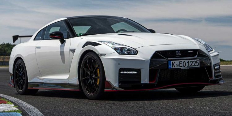 想入手 Nissan GT-R R35?那你月薪至少要 RM40,000 才负担得起!告诉你养“东瀛战神”的费用!