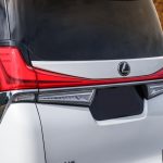 Toyota Alphard Convert Lexus LM