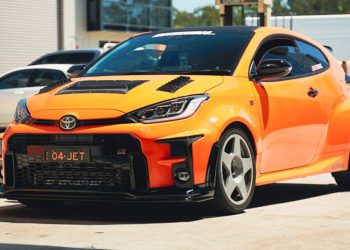 地表最快暴力鸭王！Toyota GR Yaris 爆改实战，马力超过500Hp，0-400m 加速逼近超跑！