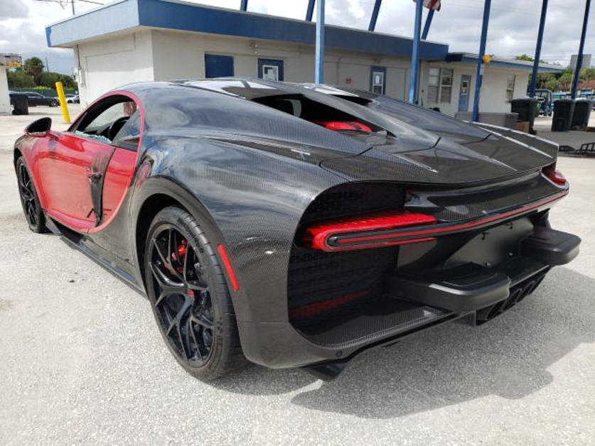 Bugatti Chiron Accident car For Sale