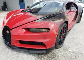 Bugatti Chiron Accident car For Sale