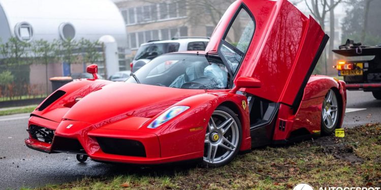 Ferrari Enzo Crash