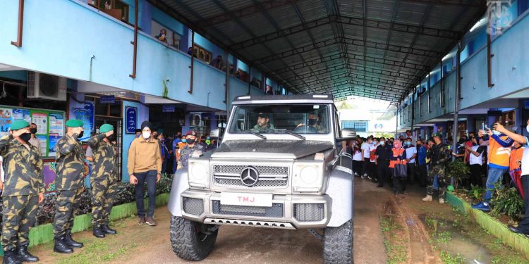 Johor Mercedes-AMG G63 6X6