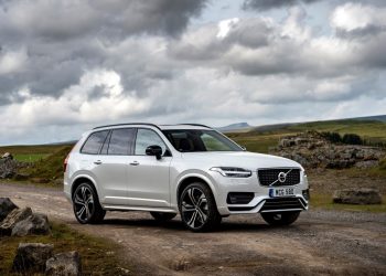 2022 Volvo XC90 B5