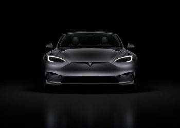 Tesla Model S Fly Crash