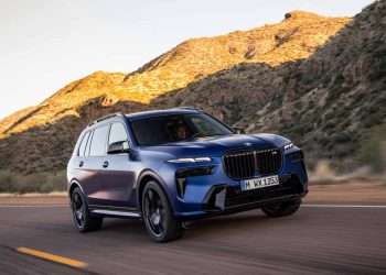 2023 BMW X7