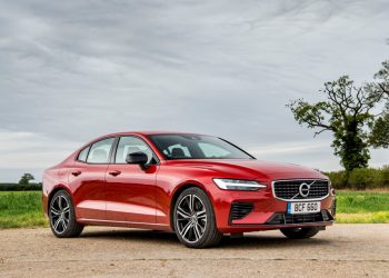 你第一辆 400Hp 的车：Volvo S60 T8！最低 RM210,200 可带回家，407Hp+640Nm，4.4秒破 100KM/H 的 Sport Sedan！