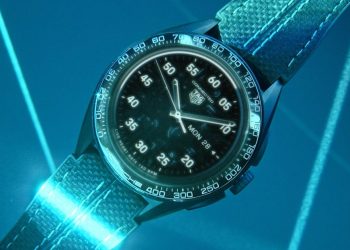 一块智能表 RM11,300！Porsche 与 Tag Heuer 名表商联名推出 SmartWatch，可连接 Porsche 车款检查车况！