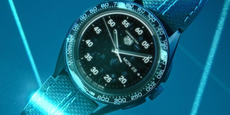 一块智能表 RM11,300!Porsche 与 Tag Heuer 名表商联名推出 SmartWatch,可连接 Porsche 车款检查车况!