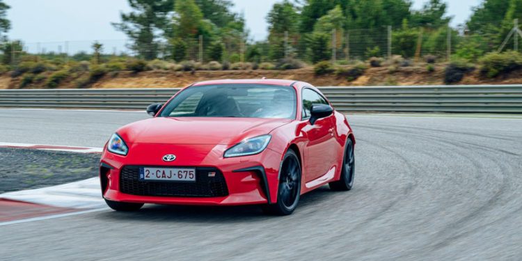 新车价 RM360,000!2022 Toyota GR86 泰国开卖,限量 15 辆,2.4L Boxer 引擎,马力 228Hp!