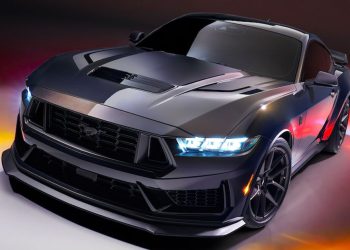 史上最强黑马！2024 Ford Mustang Dark Horse 登场，5.0L V8 自吸引擎，马力 500Hp，6MT 手排变速箱！