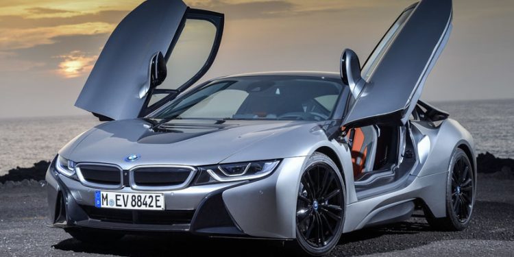 不到 RM450,000 就可买到 BMW i8 跑车!1.5T 三缸涡轮引擎,马力 362PS,4.4秒破100KM/H!
