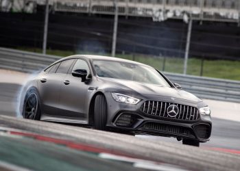 我国值得入手的性能车：Mercedes-AMG GT63 S Coupe！不到 RM1,000,000 买一辆马力 630Hp 的 “西装暴徒”！