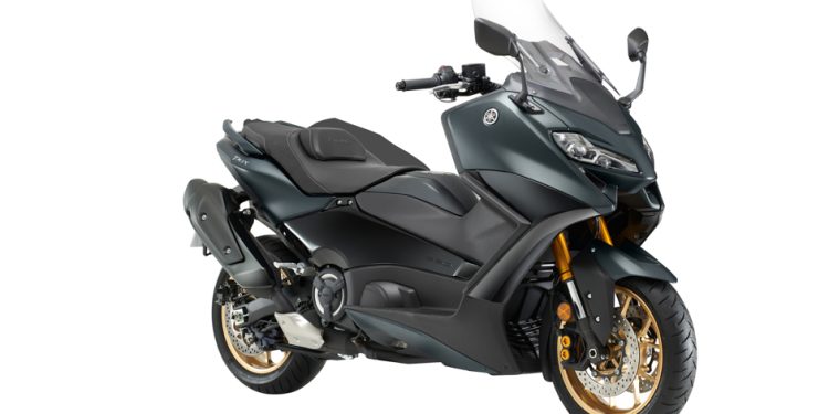售价 RM74,998,已经卖光了!2022 Yamaha TMAX 我国发表,562cc 引擎,马力 47Hp,采用最高级的技术!