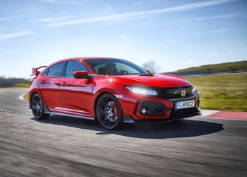 我国值得入手的性能车：Honda Civic Type R FK8！约 RM260,000 可买到，2.0L VTEC Turbo，马力 320PS！