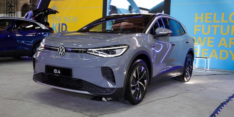 预售价 RM220,000?全新 Volkswagen ID.4 我国登场,马力 204PS,纯电续航 520KM,科幻的外形+内装!