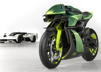 售价 RM705,000！Aston Martin AMB 001 Pro 限量重机发表，997cc 引擎马力 225Hp，全车 Carbon Fiber 碳纤维套件！