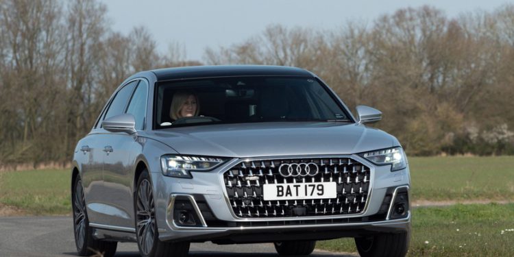 新车价 RM1,047,000!2022 Audi A8L S-Line 我国发表,3.0L V6 双涡轮引擎,Audi 的超级老板座驾!