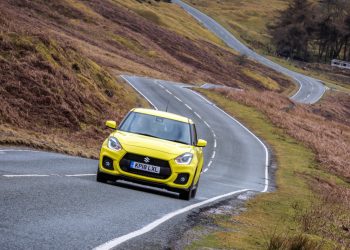 值得入手的小钢炮：Suzuki Swift Sport！不到 RM120,000 可买到，性能好，操控强，有改装潜力！