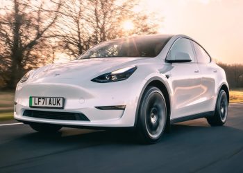 我国值得入手的电车：Tesla Model Y！售价 RM328,000 可买到，够科幻，够帅，满电可行驶 455 KM！