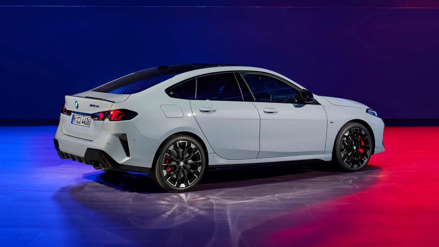 AMG 杀手!全新 2025 BMW M235 发表,2.0L Turbo 引擎,马力 312Hp,4.7秒100KM/H,XDrive 全驱 ...