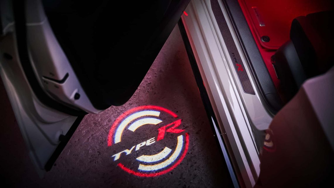 Type R Showroom 终极版 Type R!Honda Civic Type R Ultimate Edition 发布,限量 40 辆,专属 Carbon 碳纤维 ...